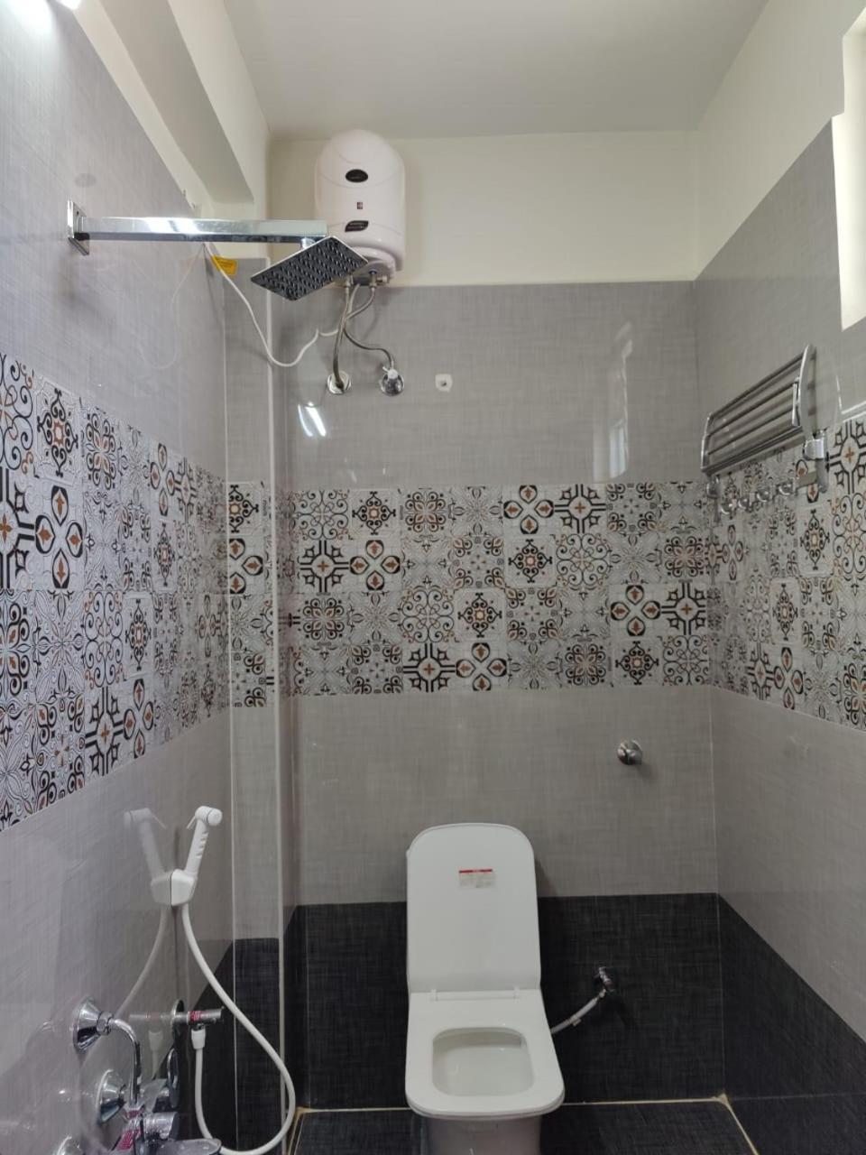 Garuda Grand Apartment Tirupati Exterior photo